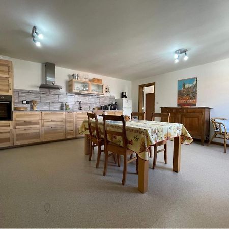 Spacieux appartement Mons Extérieur photo