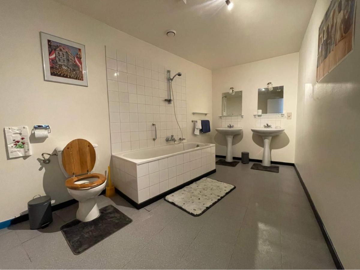 Spacieux appartement Mons Extérieur photo